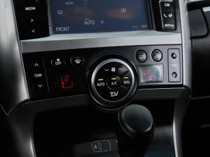 Toyota  15
