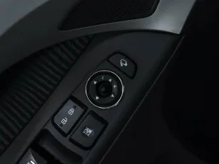 Hyundai  15