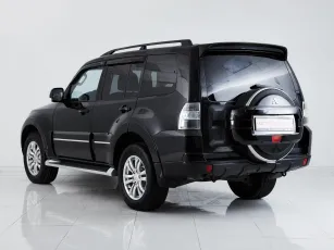 Mitsubishi  4
