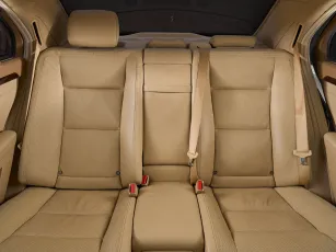 Mercedes-Benz  21