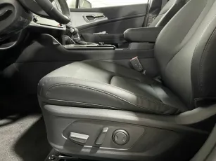 Kia  12