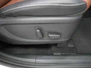 Hyundai  16