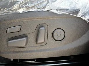 Hyundai  11