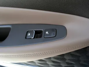 Hyundai  13