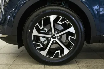 Kia  8