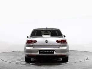 Volkswagen  4
