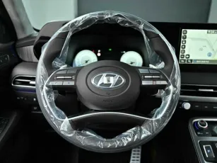 Hyundai  10