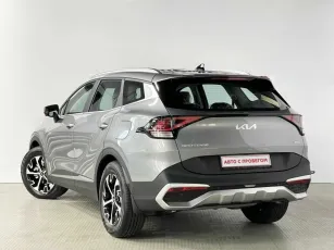Kia  3