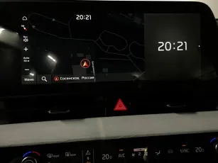 Kia  8