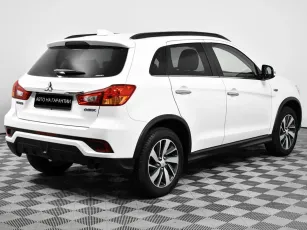 Mitsubishi  3