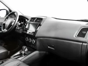 Mitsubishi  7