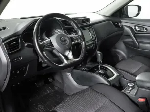 Nissan  10