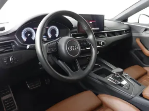 Audi  9