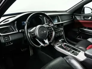 Kia  10