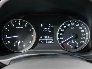 Hyundai  12