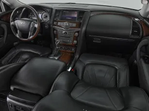 Infiniti  10