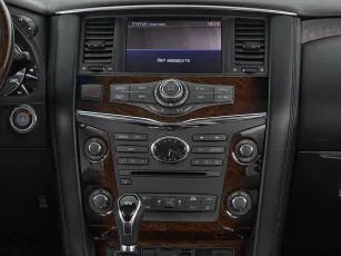 Infiniti  12