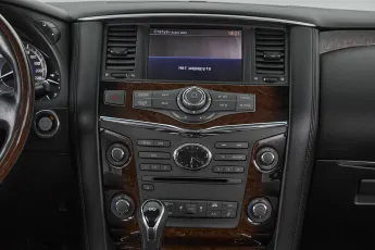 Infiniti  15