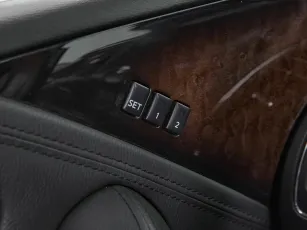 Infiniti  24