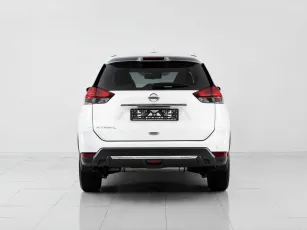 Nissan  6