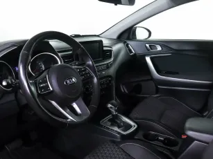 Kia  10