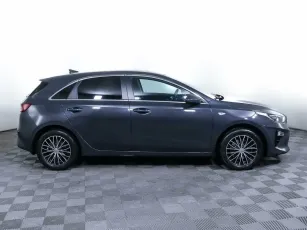 Kia  4