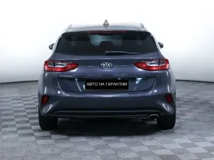 Kia  6