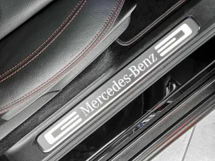 Mercedes-Benz  6