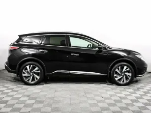 Nissan  4