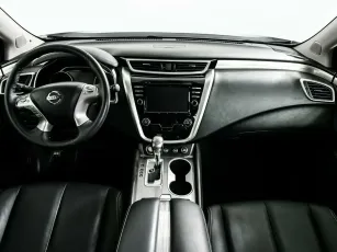 Nissan  9