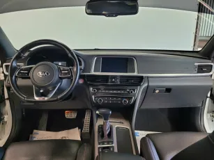 Kia  6