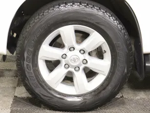 Toyota  5