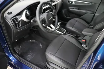 Kia  13
