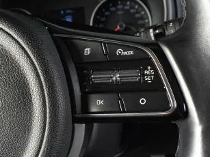 Kia  8