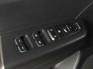Kia  9