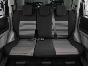 Suzuki  19