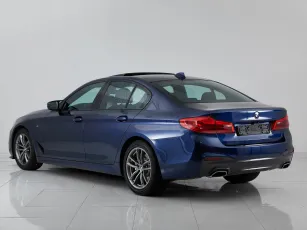 BMW  4
