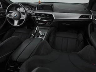 BMW  9