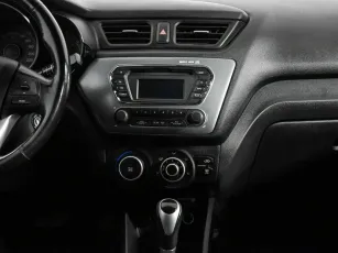 Kia  12