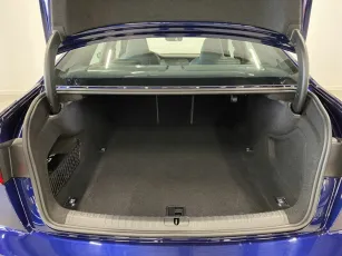 Audi  6
