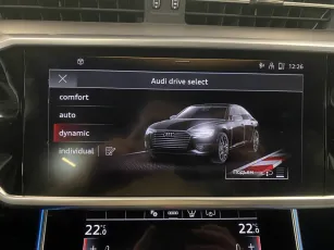 Audi  9