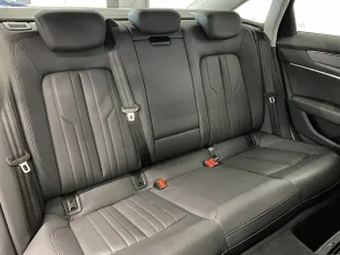 Audi  11