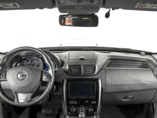 Nissan  9