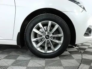 Hyundai  5
