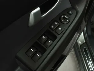Kia  10