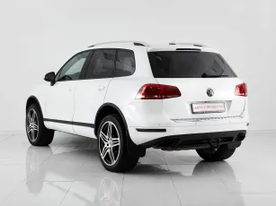 Volkswagen  4