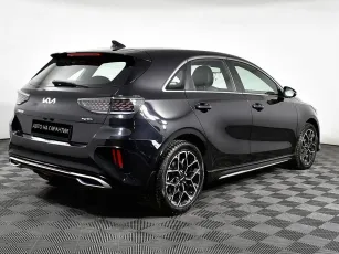 Kia  3