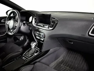 Kia  8