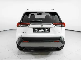 Toyota  5