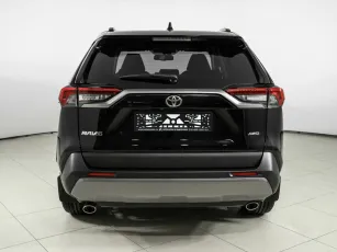Toyota  5